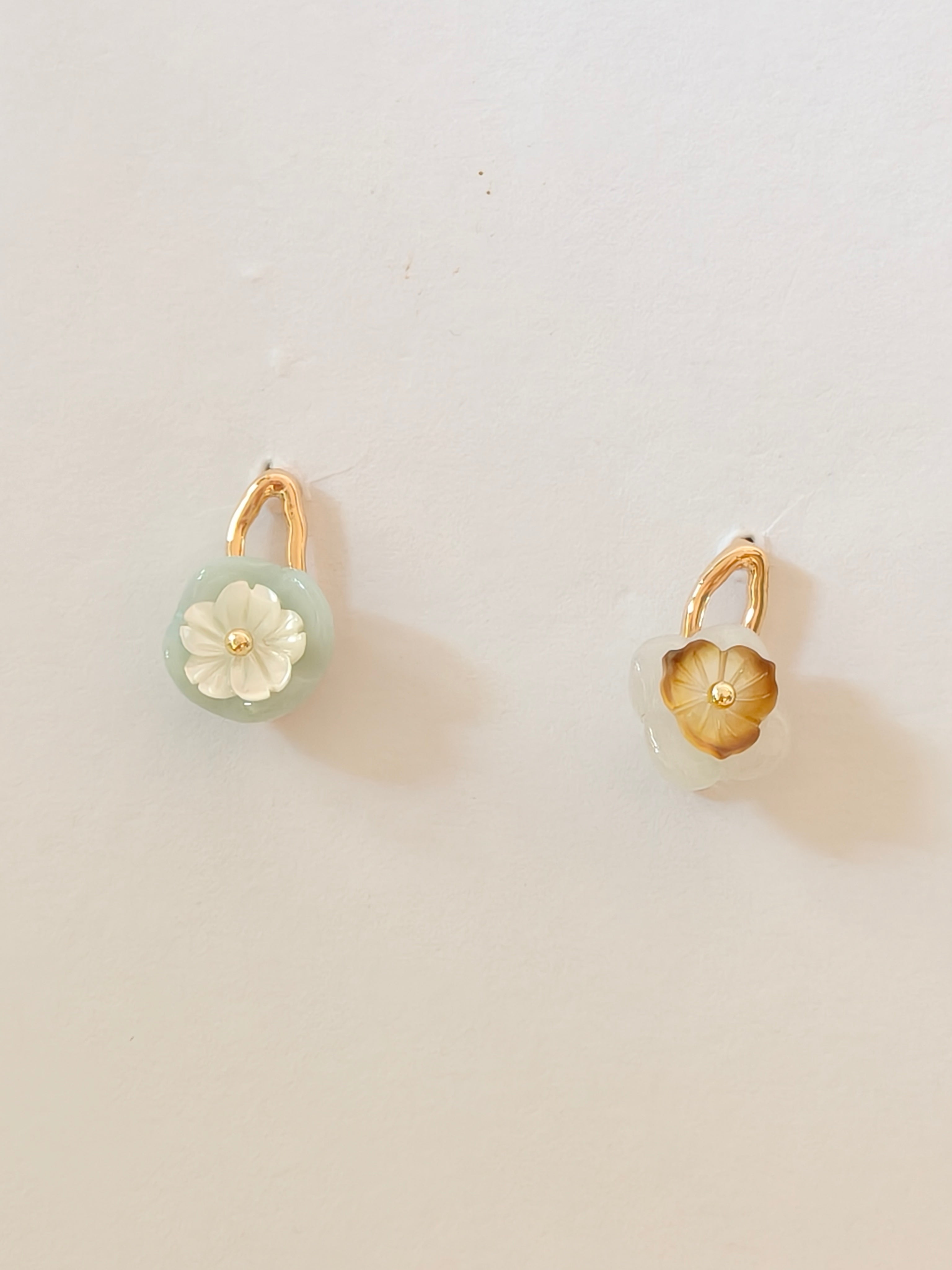 WE Monet jadeite earring