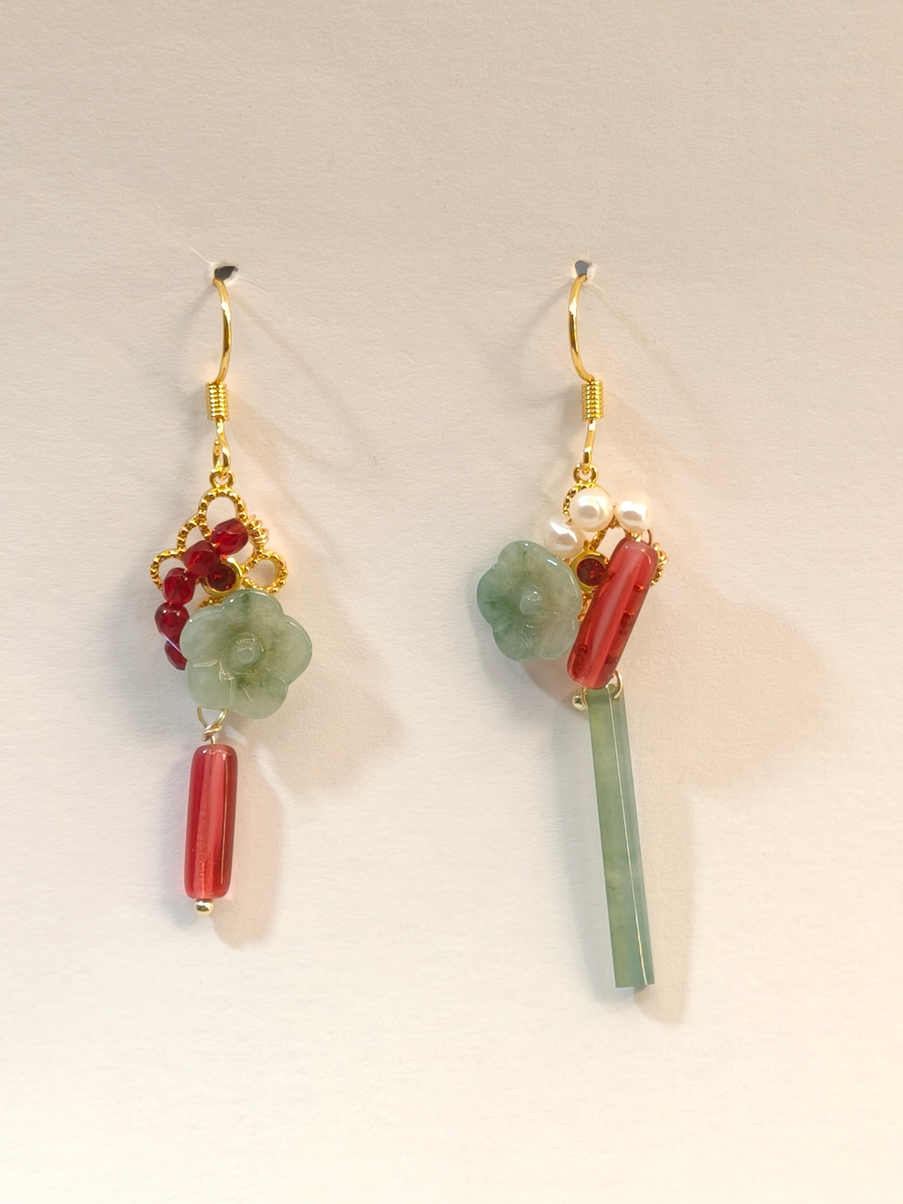 WE jadeite earring